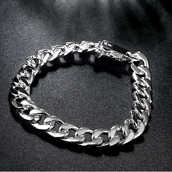 Cuban Chain Link Sterling Silver Unisex Bracelet - Picture 2 of 7